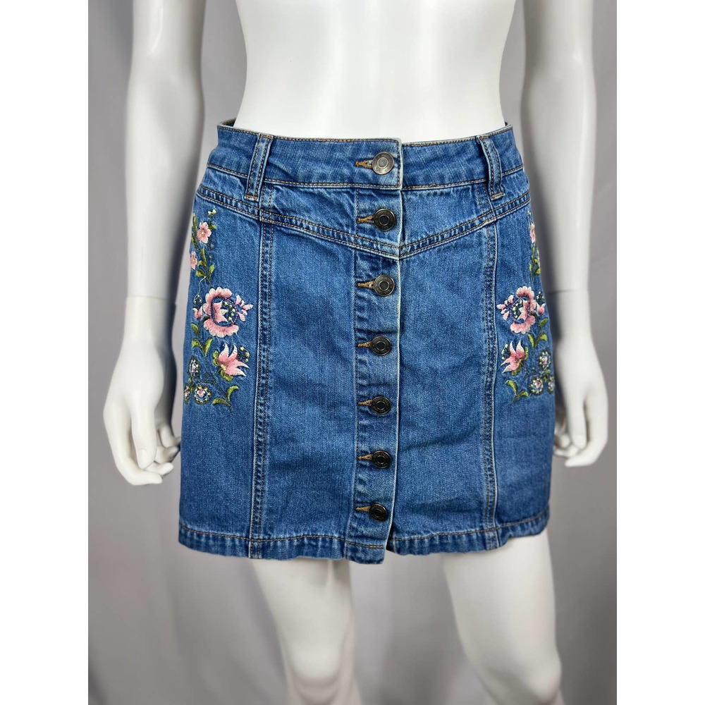 00's Embroidered Denim Skirt
